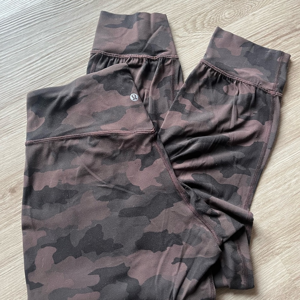 Lululemon Align Camo Jogger Crop